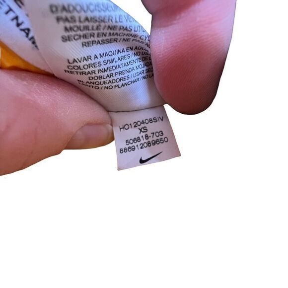 NIKE xs Dri-Fit Livestrong Shorts - Picture 8 of 16